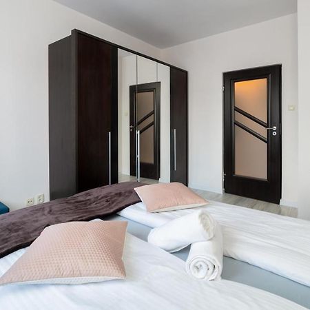 Apartamenty Everysky - Kraszewskiego 2 Еленя-Гура Экстерьер фото