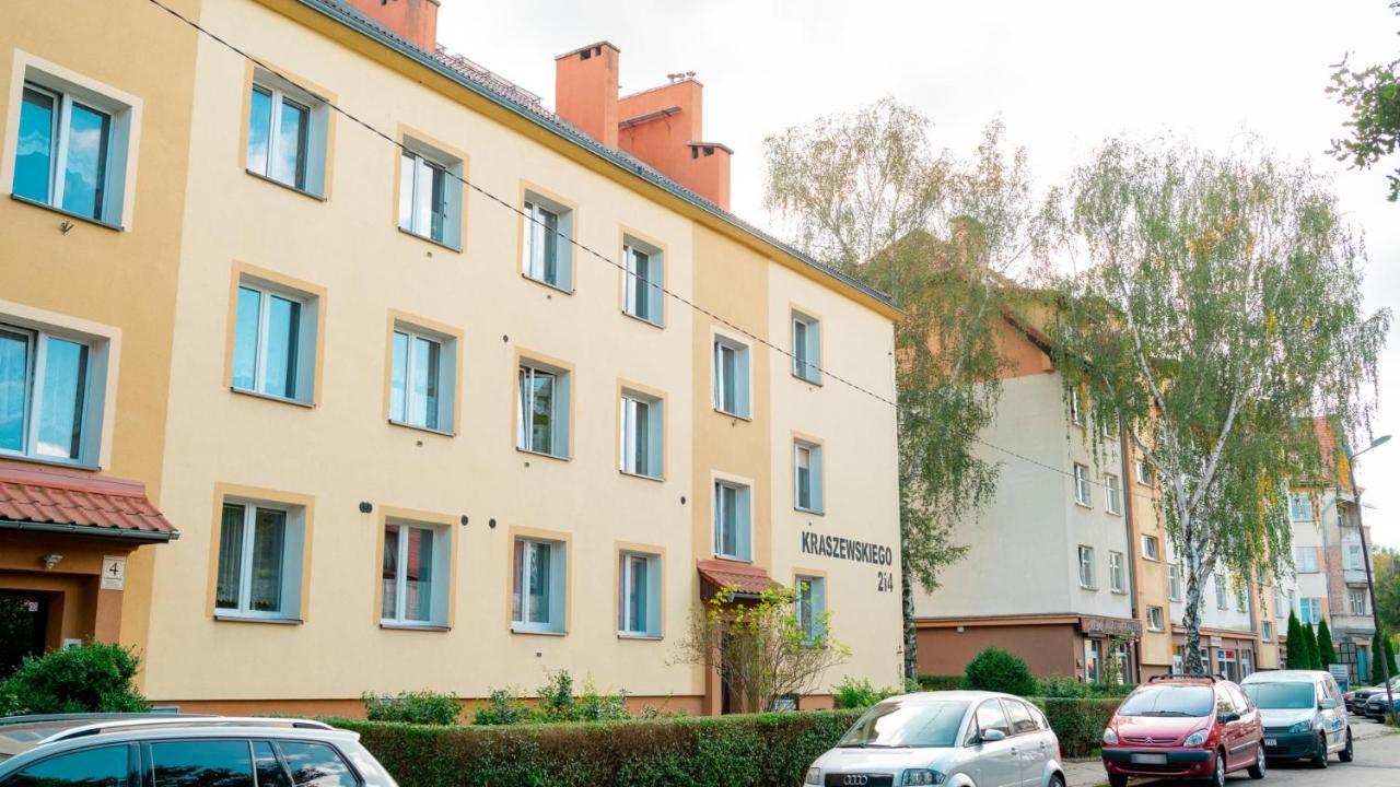Apartamenty Everysky - Kraszewskiego 2 Еленя-Гура Экстерьер фото